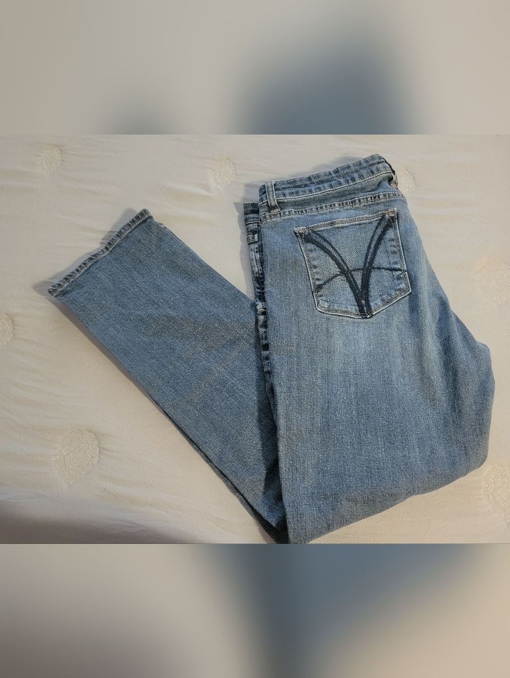 Kut From The Kloth Distressed Straight Leg Boyfriend Jeans, Size 16, Inseam 32" - Picture 2 of 13